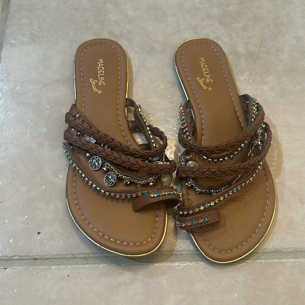 Madeline Stuart size 8 1/2 sandals